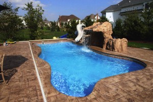 Signature Pools - 36' x 16' fiberglass pool in Naperville, IL