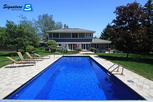 Leisure Pools Grande model pool built by Signature Pools In Northbrook, IL